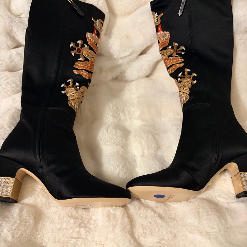 Gucci Black and Gold Dragon Embroidered Heeled Boots - Picture 6 of 12